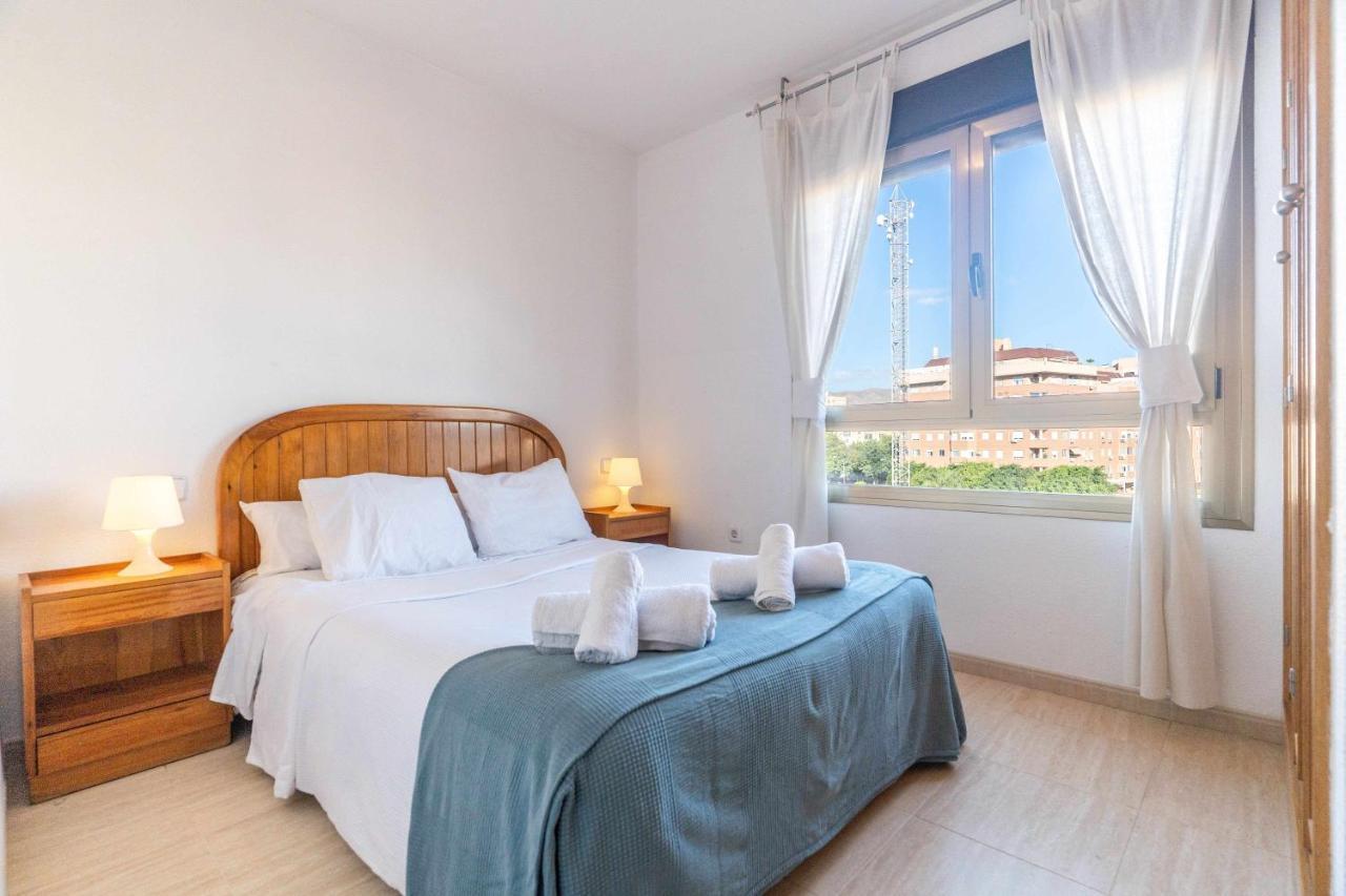 Piso 3 Plaza De Garaje Privada Y Grat * Almeria