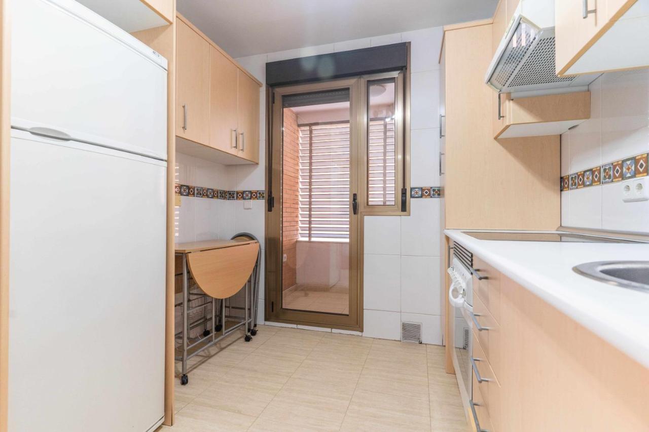 Piso 3 Plaza De Garaje Privada Y Grat * Almeria
